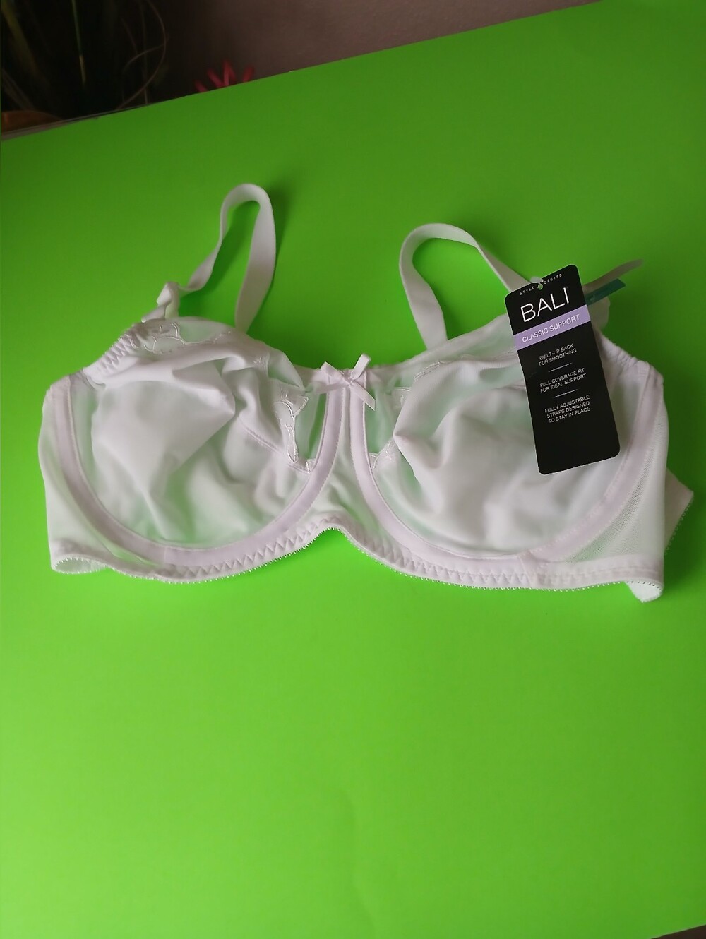 Bali White Underwire Full-Coverage Bra